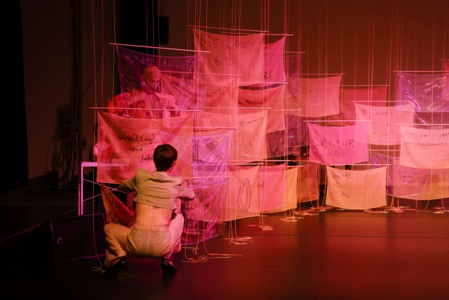 Britta and William rearranging banners, Tanzfabrik Berlin, June 2021 – photo by Anja Weber